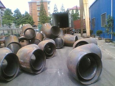 供应厂家直销优质钢制大口径高压电力弯头——沧州顺鑫管业的专业力量